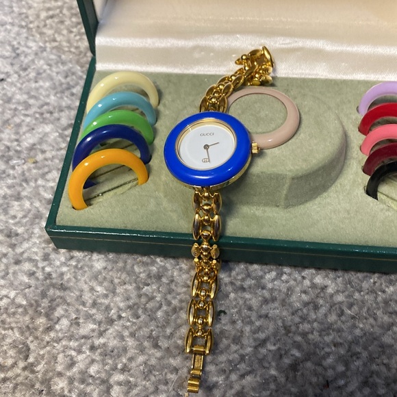 Gucci 1100-L watch - Picture 5 of 7